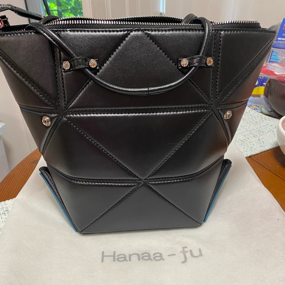 Hanaa fu by Barcos Aries Black handbag origami Japanese New in dust bag women’s